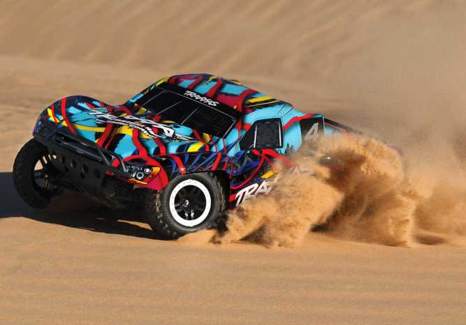 Traxxas Uzaktan Kumandalı Araba Traxxas Uzaktan Kumandalı Araba