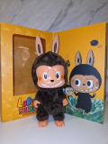 Labubu HOW2WORK x Pop MART - Labubu Swaver Kasing Lung - THE MOVEABLE MONSTERS SERIES